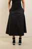 Long skirt with pockets